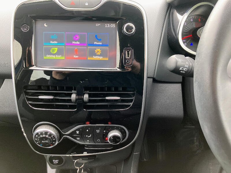 RENAULT CLIO