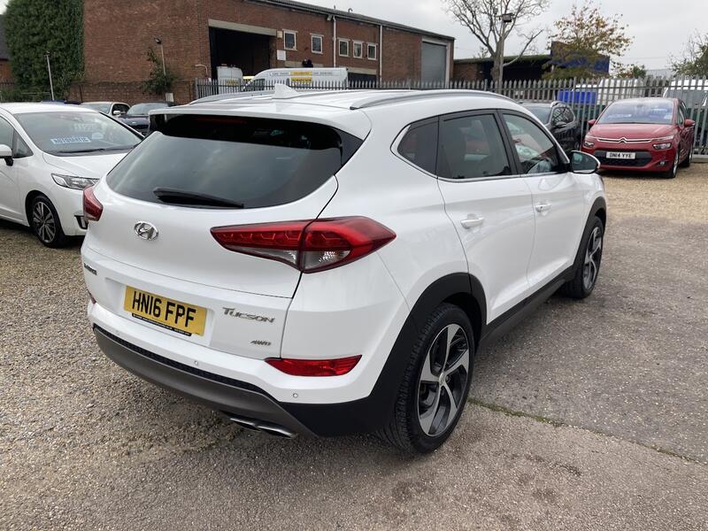 HYUNDAI TUCSON