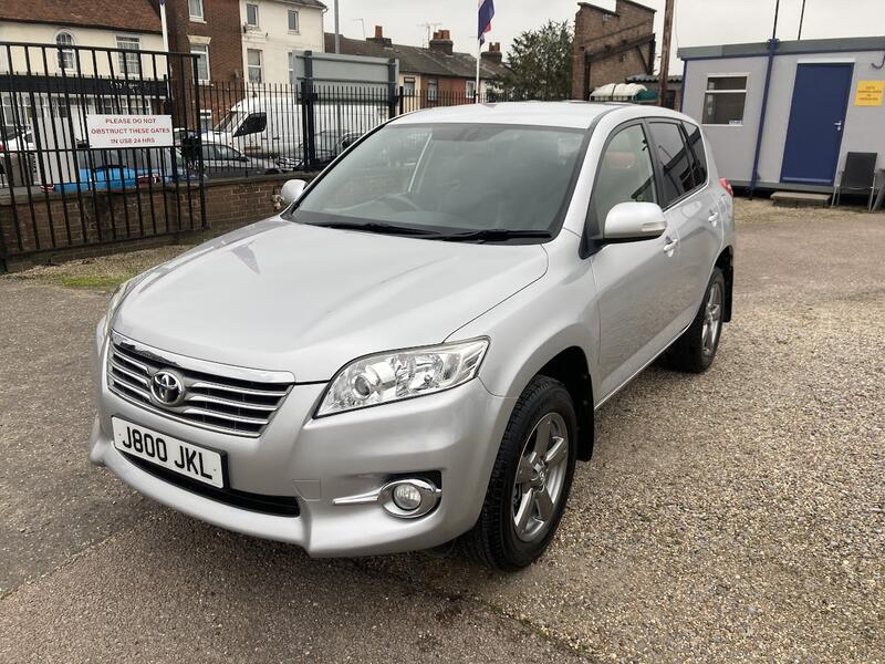 TOYOTA RAV4