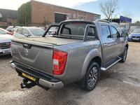 NISSAN NAVARA