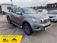 NISSAN NAVARA