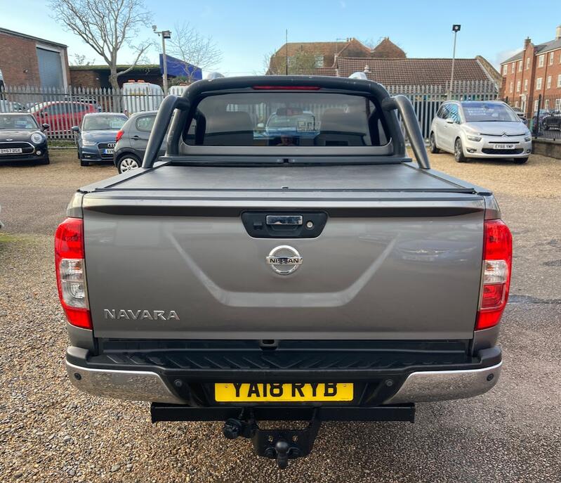 NISSAN NAVARA