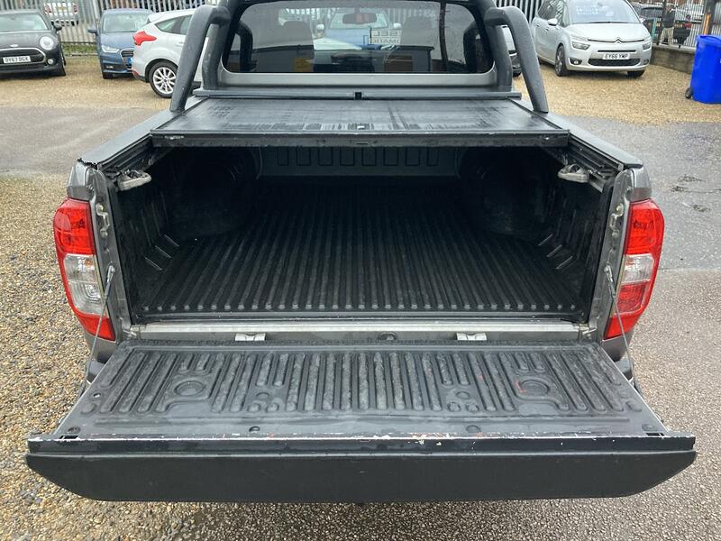 NISSAN NAVARA