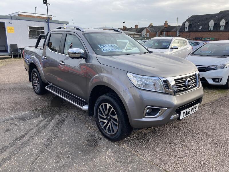NISSAN NAVARA