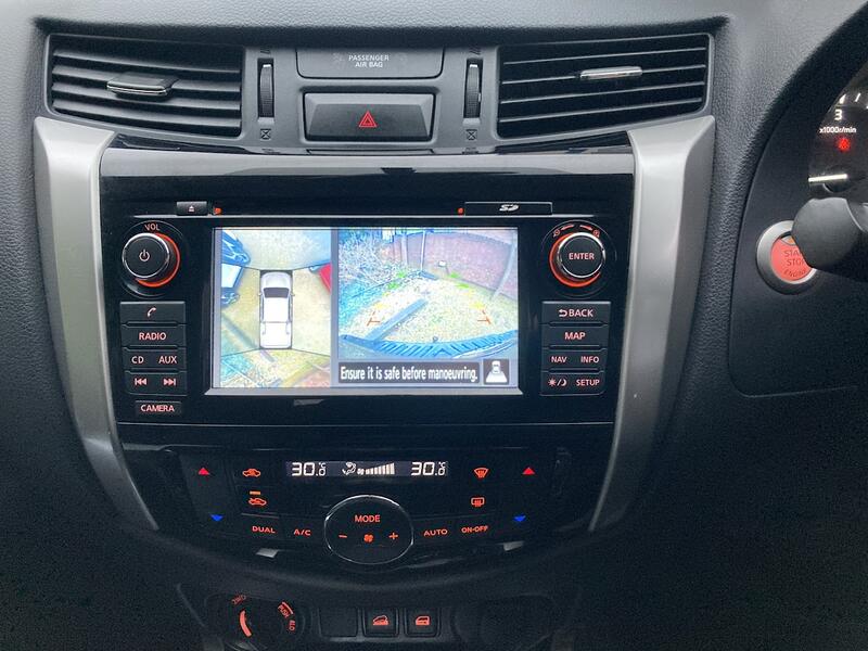 NISSAN NAVARA