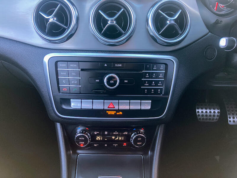 MERCEDES-BENZ GLA CLASS