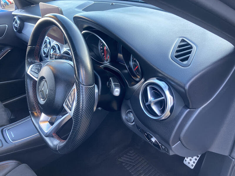 MERCEDES-BENZ GLA CLASS