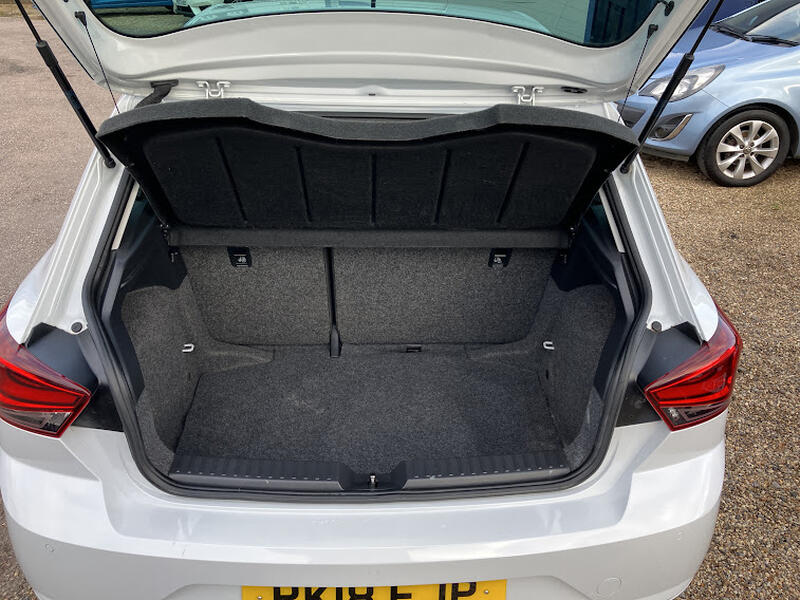 SEAT IBIZA