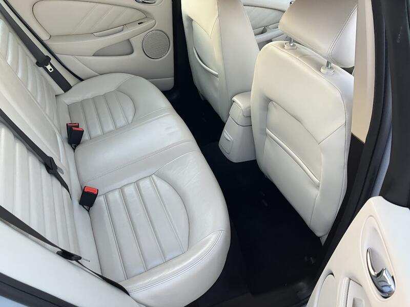 JAGUAR X-TYPE