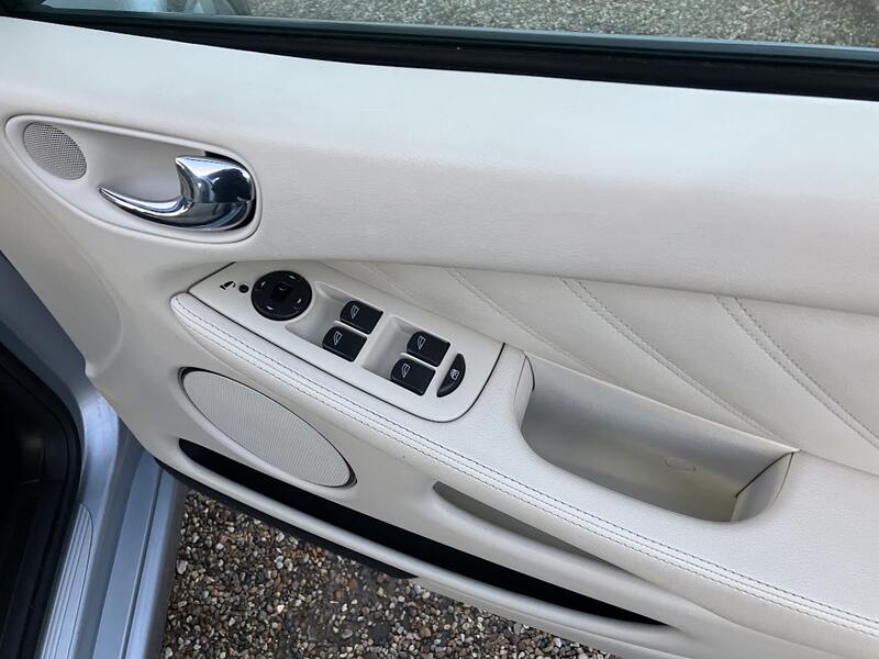 JAGUAR X-TYPE