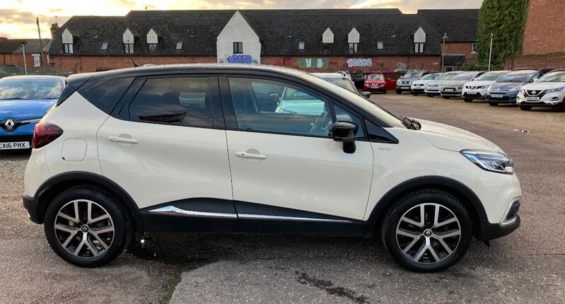 RENAULT CAPTUR