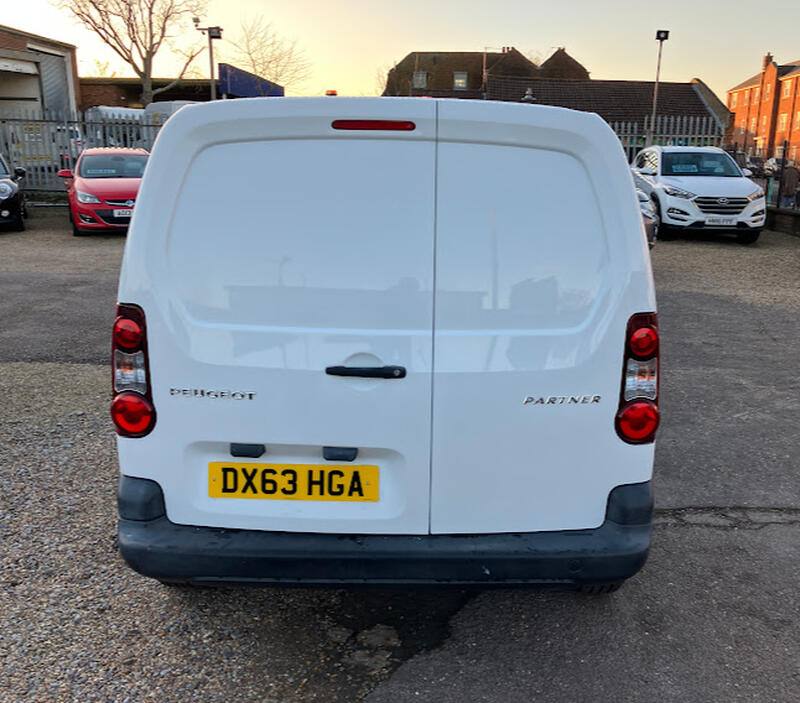 PEUGEOT PARTNER