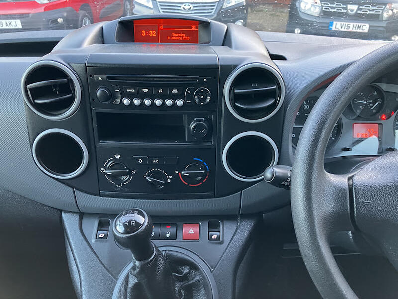PEUGEOT PARTNER