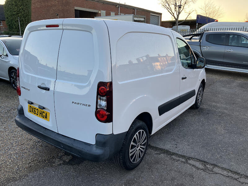 PEUGEOT PARTNER