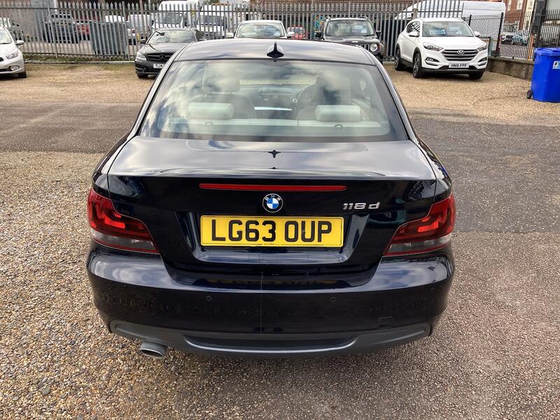BMW 1 SERIES