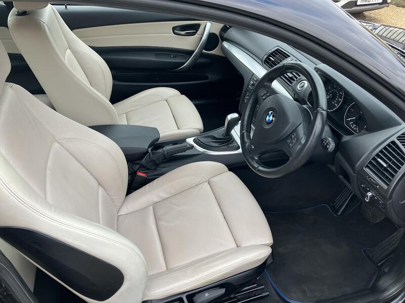 BMW 1 SERIES