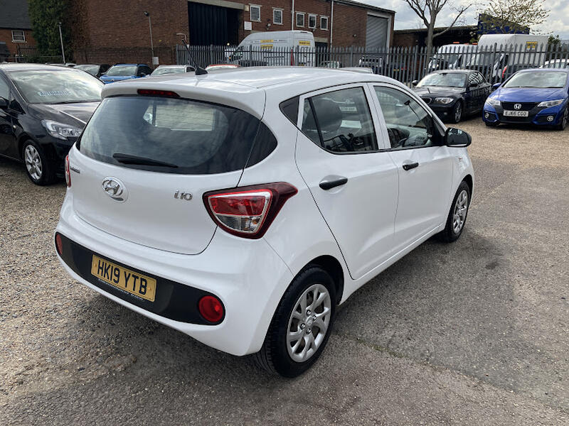 HYUNDAI I10