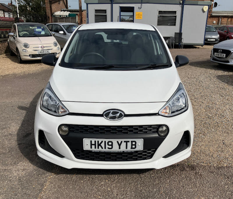 HYUNDAI I10