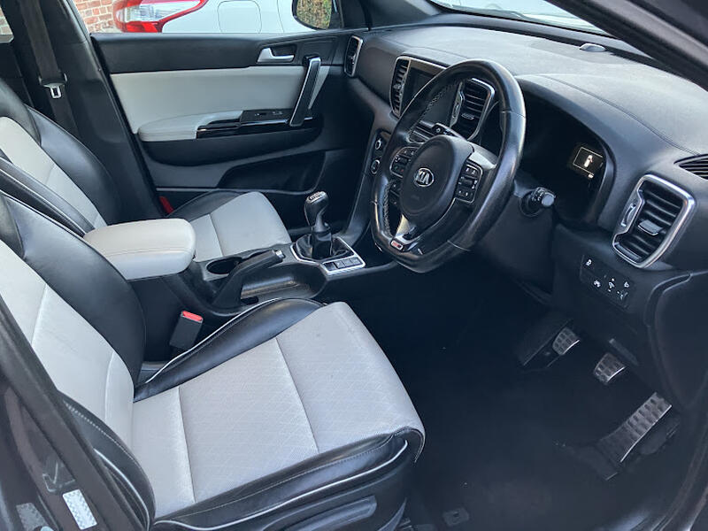 KIA SPORTAGE