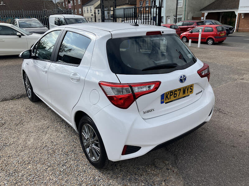 TOYOTA YARIS