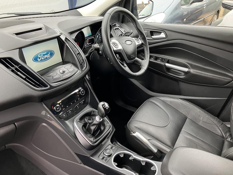 FORD KUGA