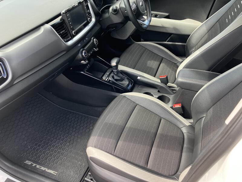 KIA STONIC