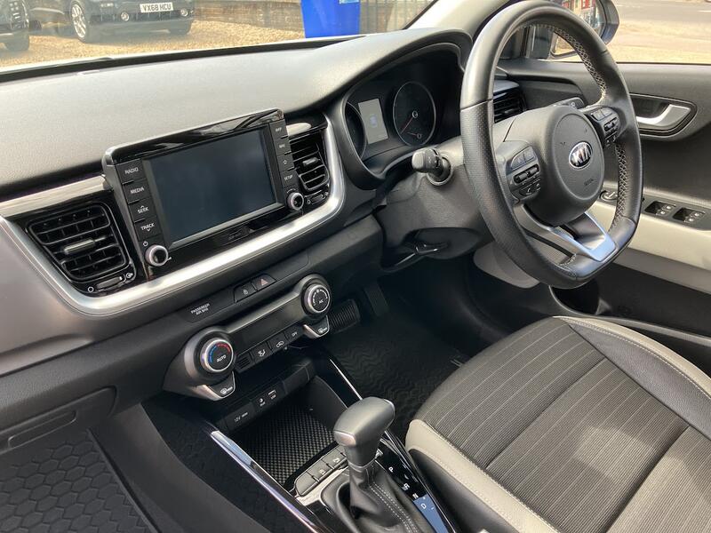 KIA STONIC