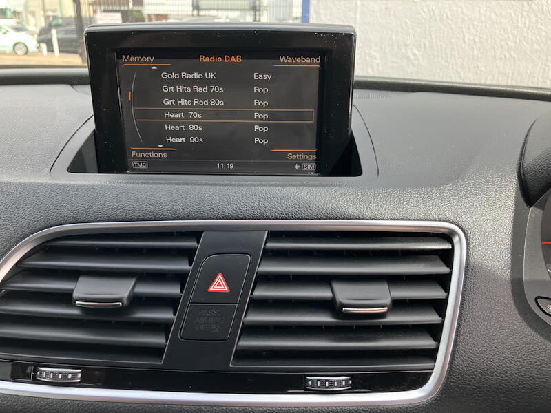 AUDI Q3